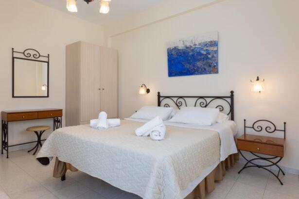 Sardis Rooms Kímolos Buitenkant foto