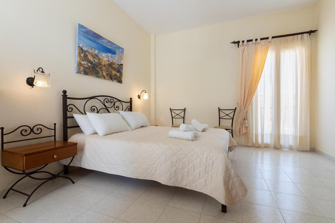 Sardis Rooms Kímolos Buitenkant foto